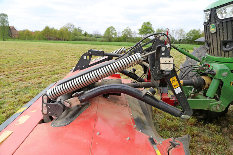 IMG_Kopievan02Frontmher-Seite_id147906b