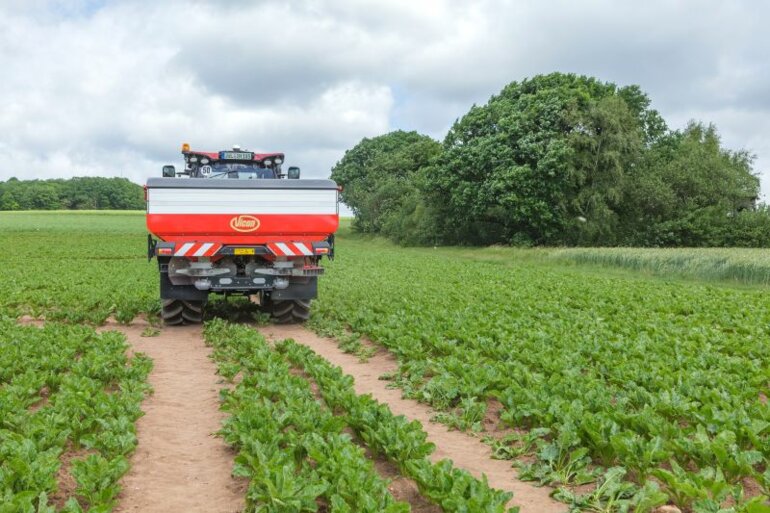 VIC-RO-XXL-GEOSPREAD-014-PFE-jpg-g1am1zhg2a